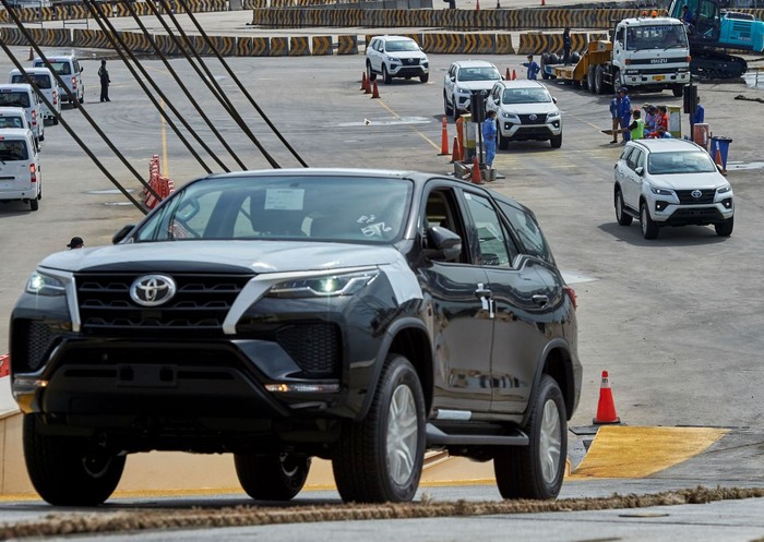 Toyota Fortuner 2.8 VRZ Meluncur Besok, Simak Harga Fortuner terbaru