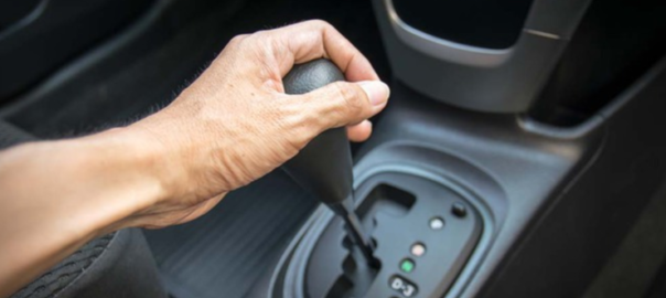 Jarang Diketahui Berikut 15 Tips Dasar Mengemudi Mobil Matik Toyota dengan Aman dan Nyaman